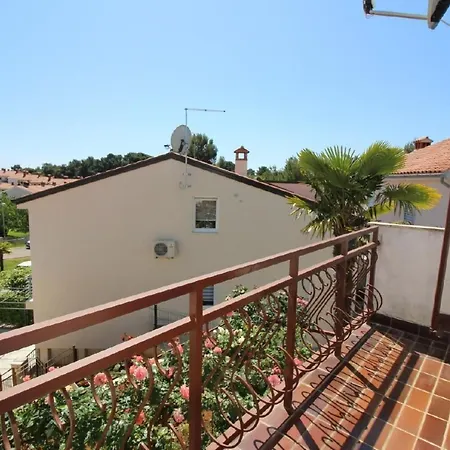 Pinia In Strandnaehe Mit Garten By Interhome Holiday home *